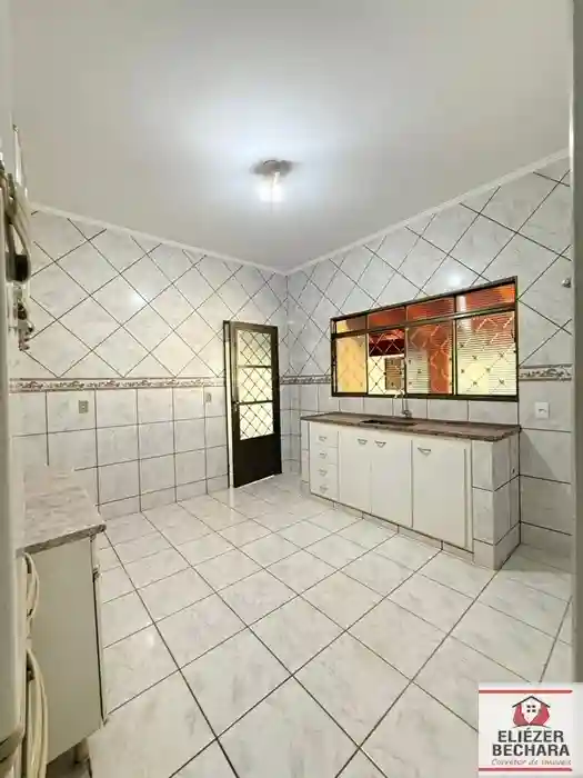 Casa com 3 quartos à venda, 120m² — foto 30 de 36