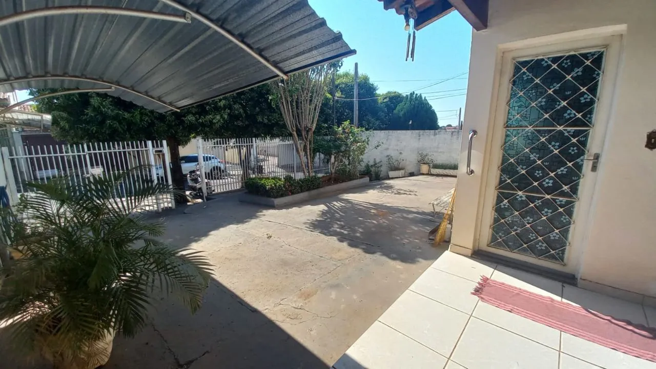 Casa à venda — foto 4 de 4