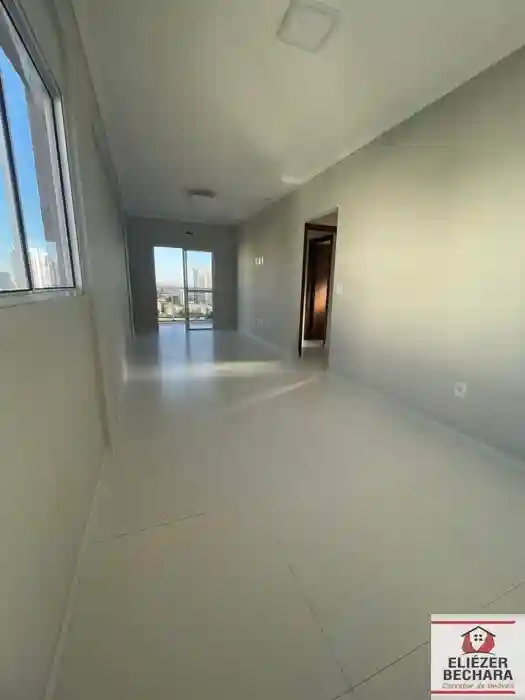 Apartamento com 2 quartos à venda, 70m² — foto 3 de 13