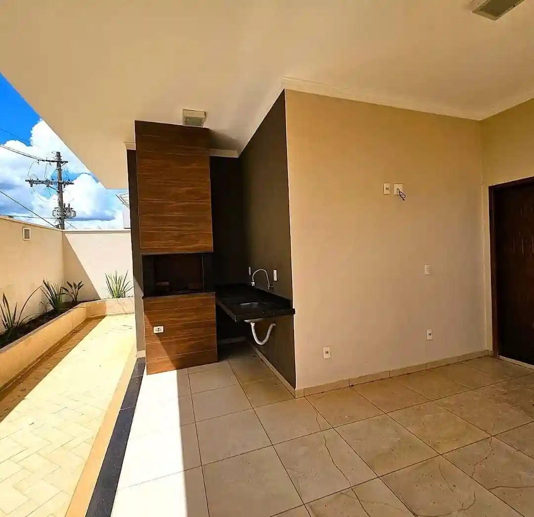 Casa de Condomínio com 3 quartos à venda, 170m² — foto 3 de 10