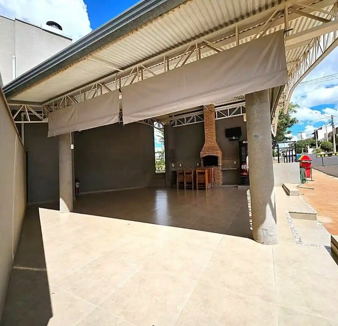Casa de Condomínio com 3 quartos à venda, 170m² — foto 2 de 10