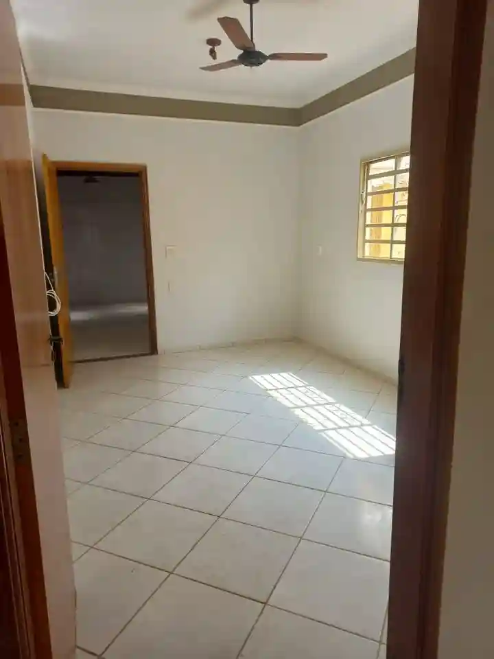 Casa com 3 quartos à venda, 228m² — foto 12 de 15