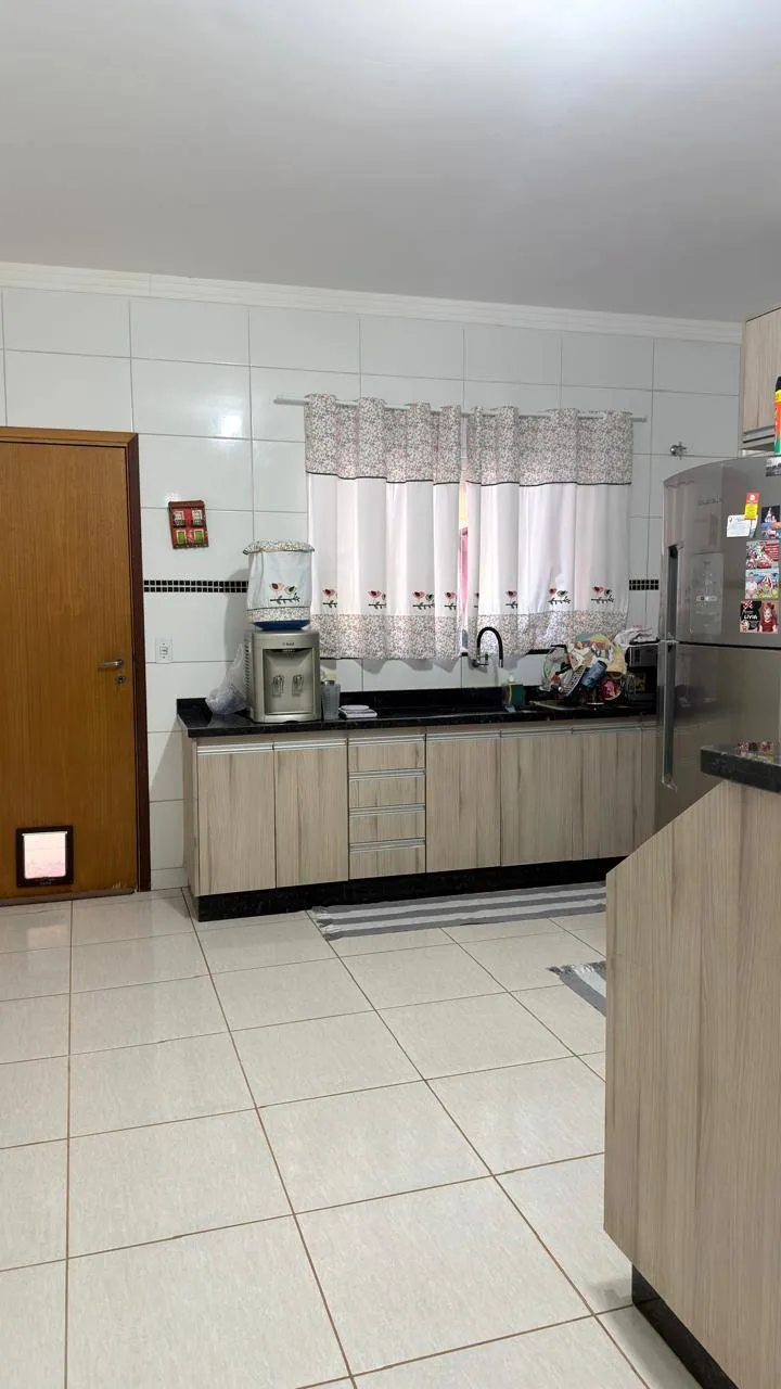 Casa com 3 quartos à venda, 282m² — foto 18 de 21