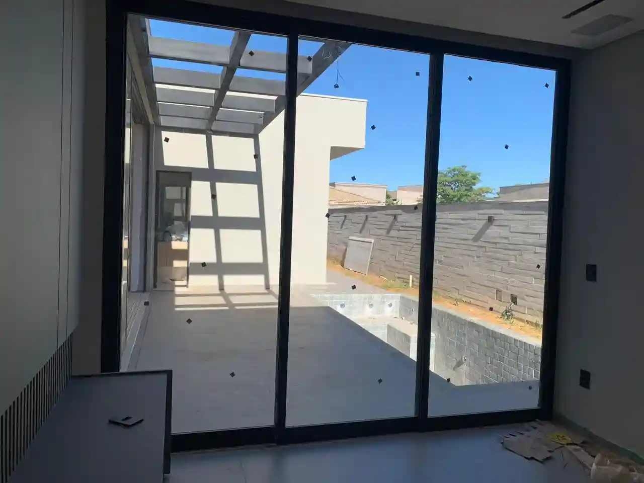 Casa de Condomínio com 3 quartos à venda, 288m² — foto 2 de 7