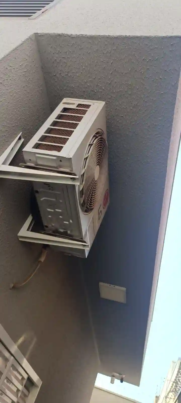 Casa com 2 quartos à venda, 200m² — foto 1 de 22