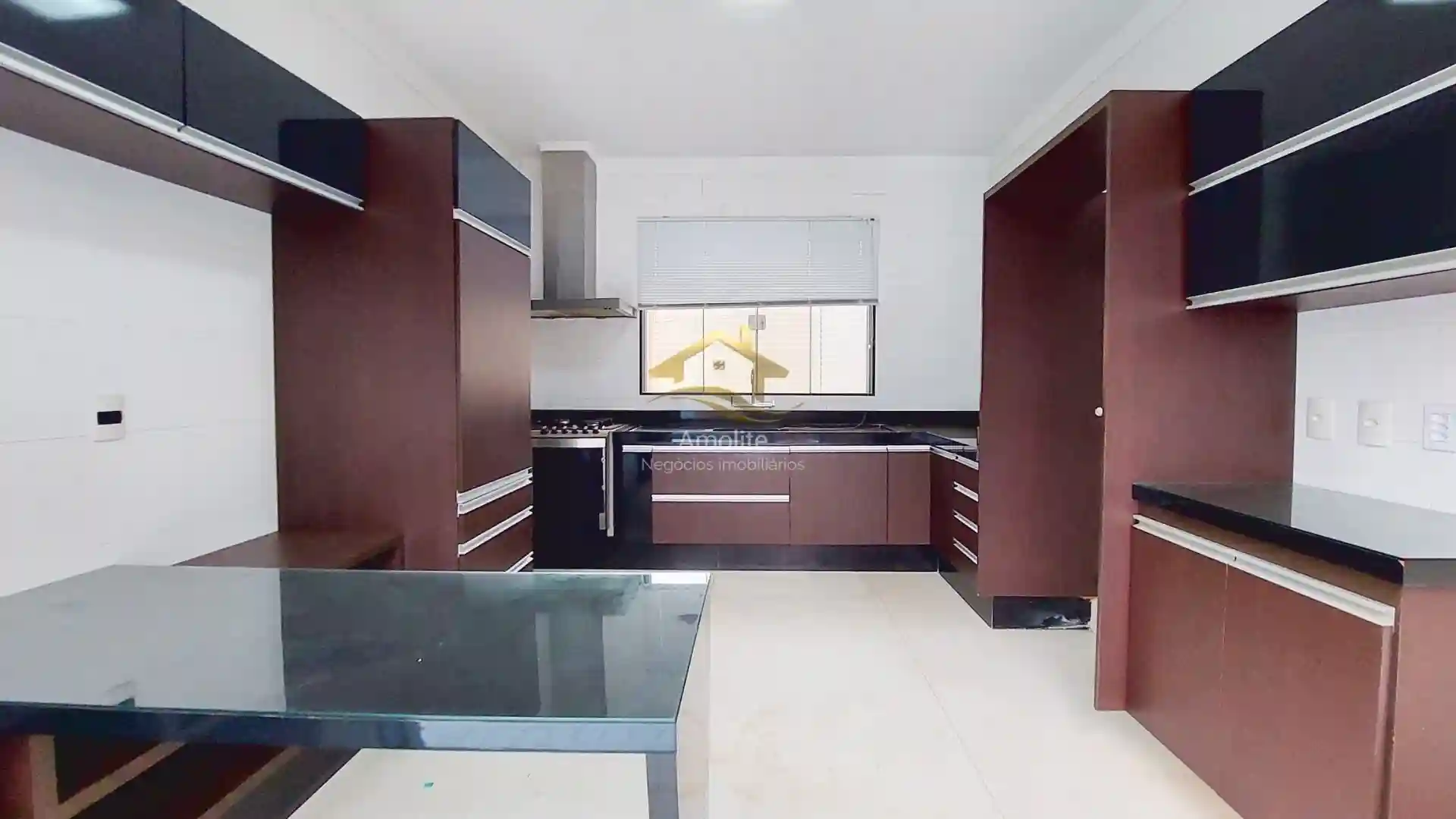 Casa de Condomínio com 4 quartos à venda, 328m² — foto 25 de 56