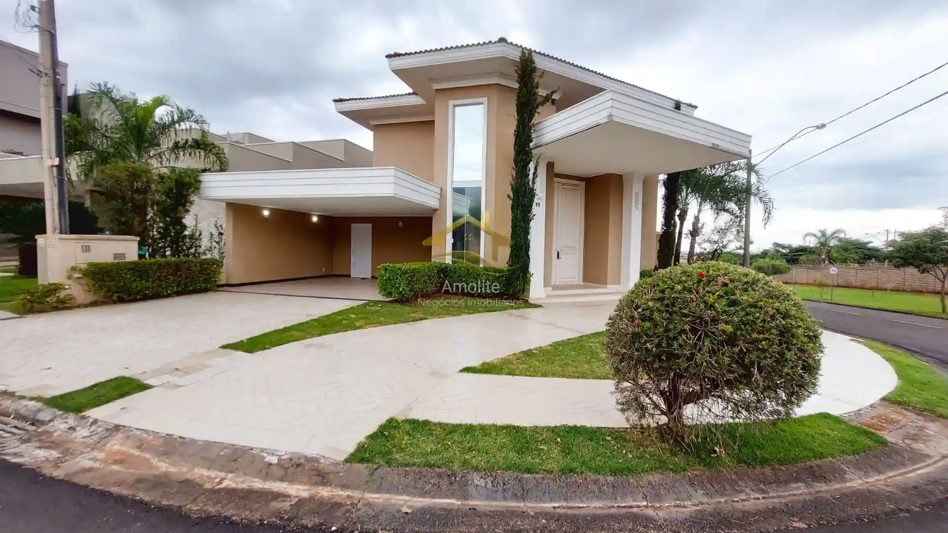 Casa de Condomínio com 4 quartos à venda, 328m² — foto 6 de 56