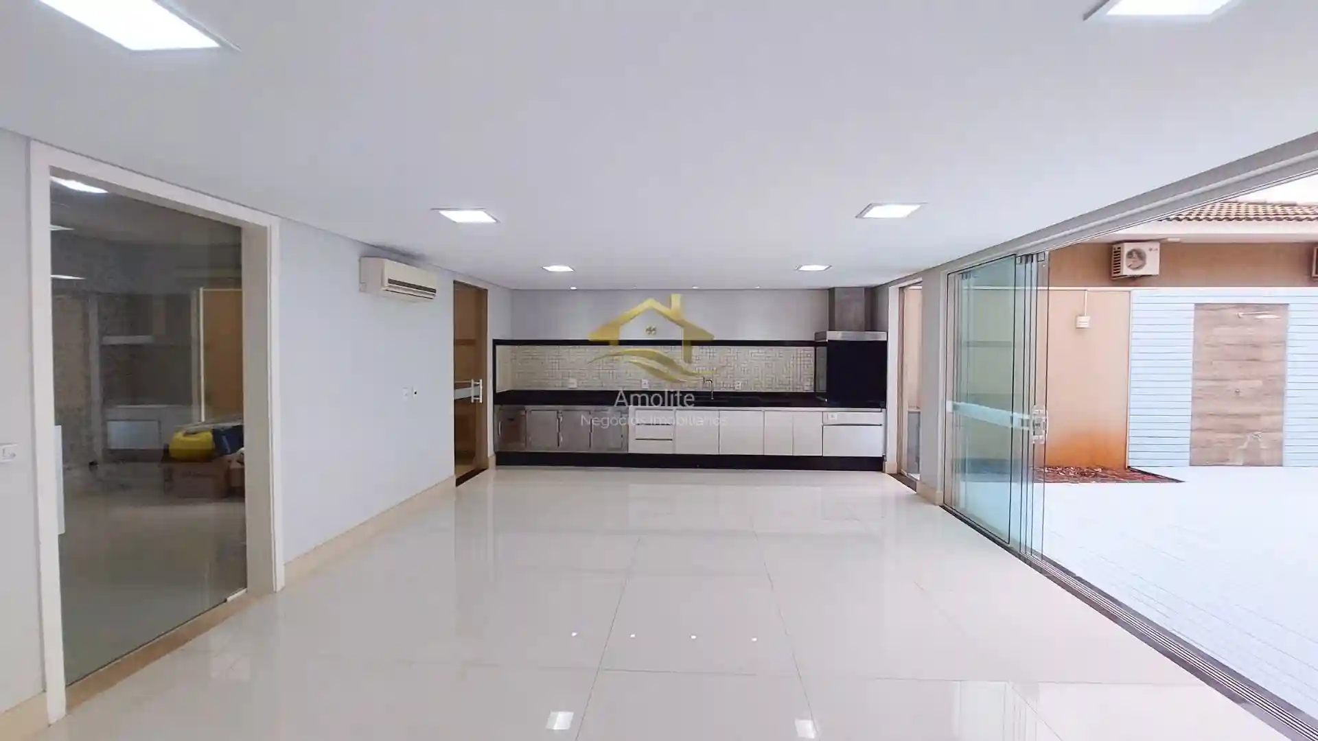 Casa de Condomínio com 4 quartos à venda, 328m² — foto 28 de 56