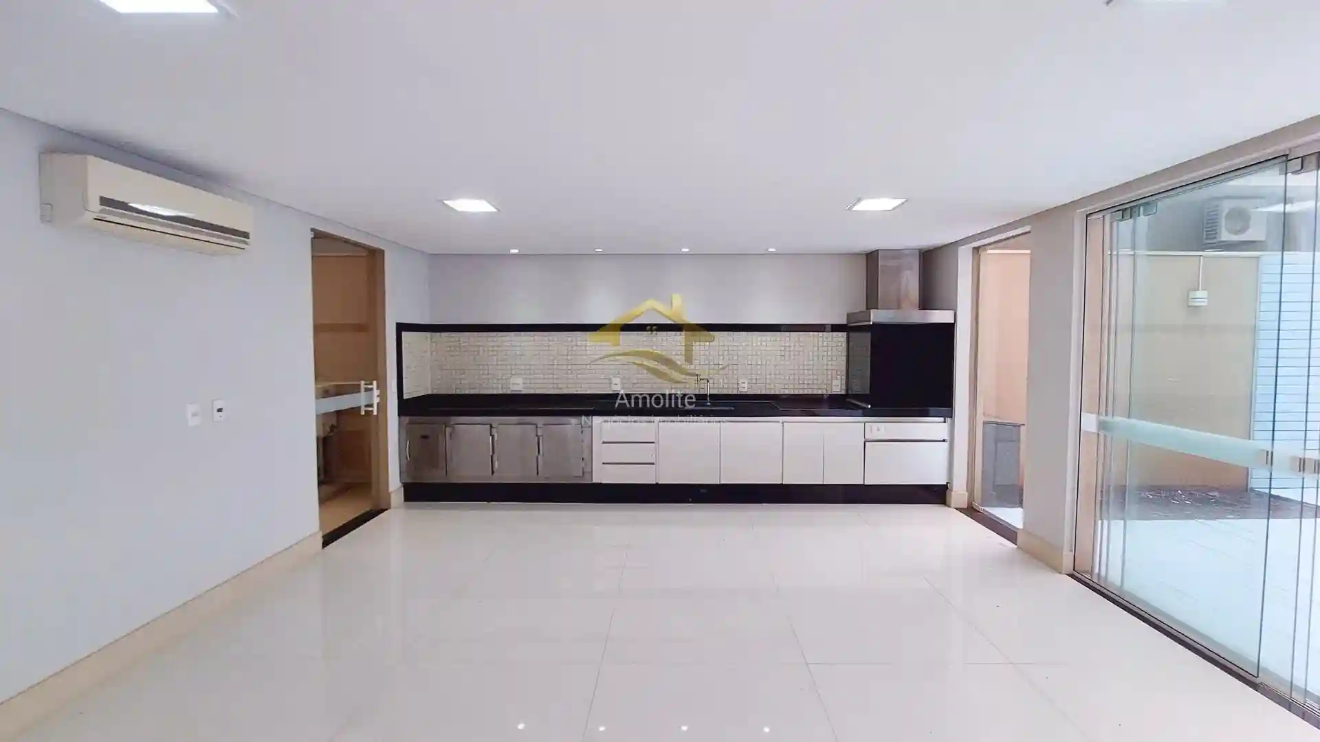 Casa de Condomínio com 4 quartos à venda, 328m² — foto 30 de 56