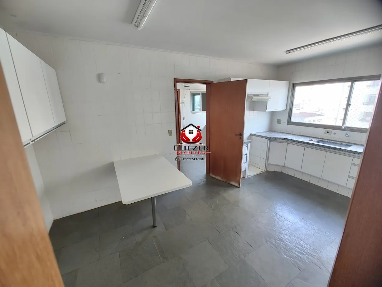 Apartamento com 3 quartos à venda, 234m² — foto 30 de 49