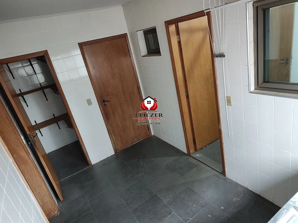 Apartamento com 3 quartos à venda, 234m² — foto 12 de 49