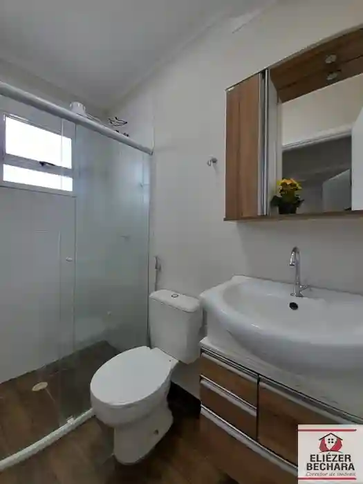 Casa com 2 quartos à venda, 100m² — foto 2 de 13