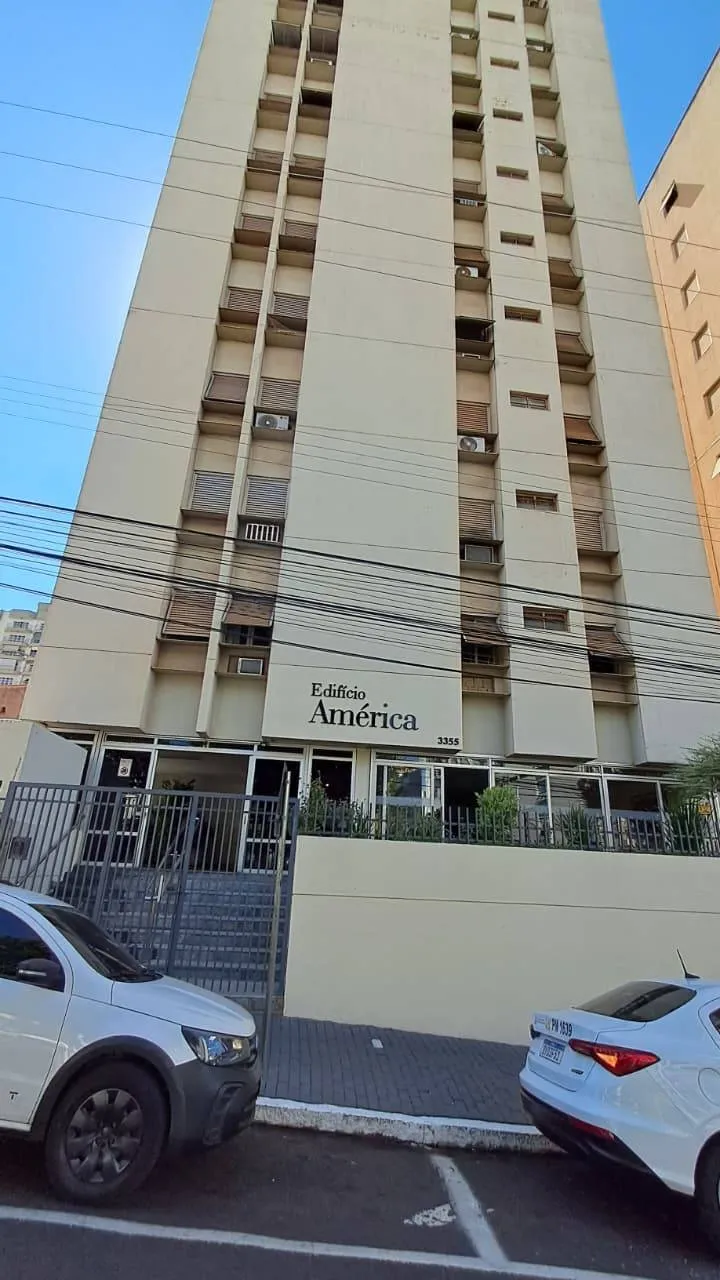 Apartamento com 2 quartos à venda, 70m² — foto 2 de 10