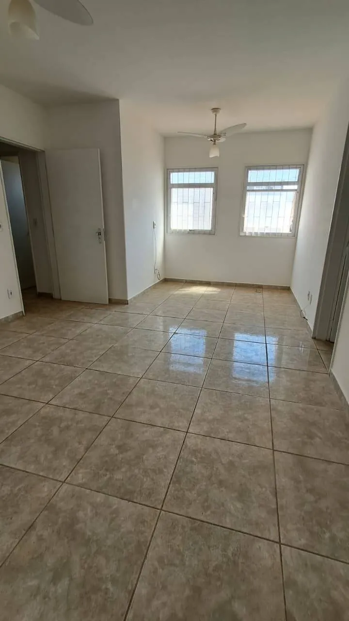 Apartamento com 2 quartos à venda, 70m² — foto 6 de 10