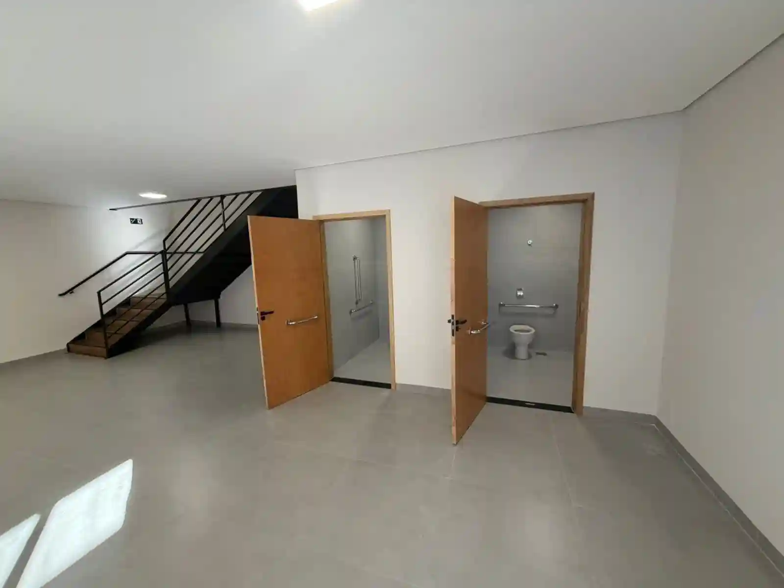 Loja / Salão / Ponto Comercial  para aluguel, 302m² — foto 12 de 14