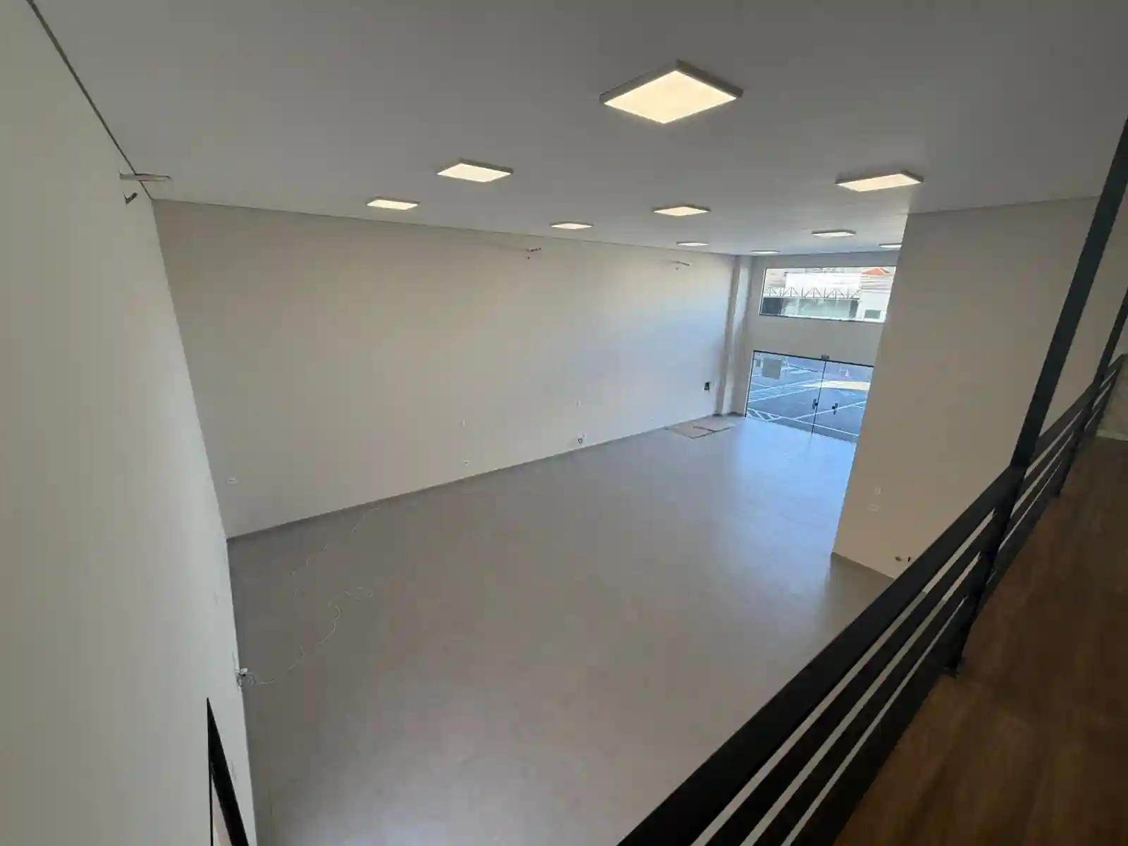 Loja / Salão / Ponto Comercial  para aluguel, 302m² — foto 9 de 14