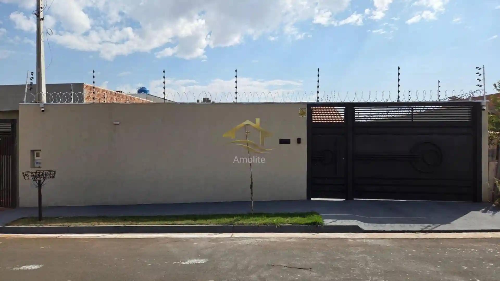 Casa com 2 quartos à venda, 101m² — foto 1 de 20