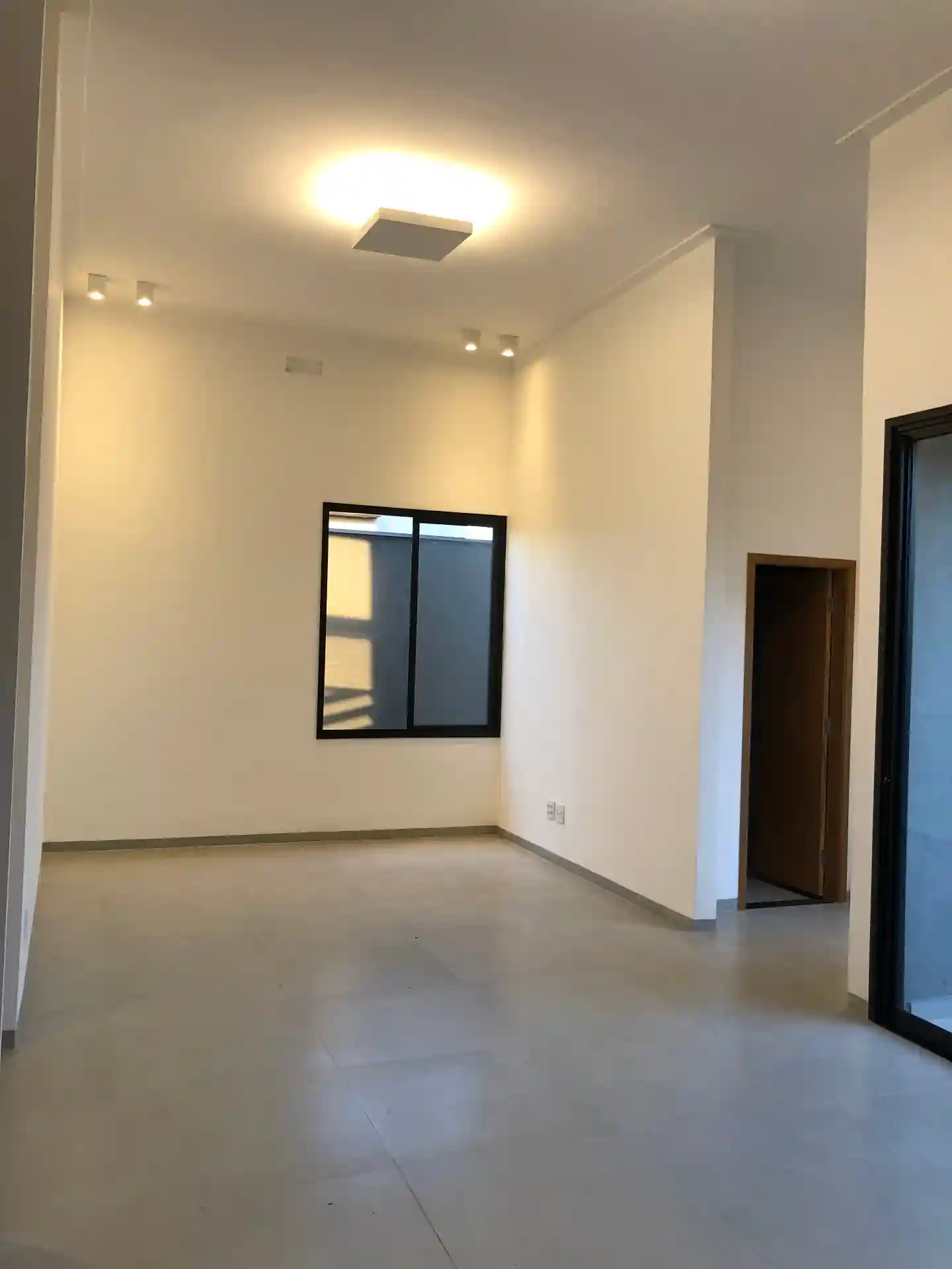 Casa com 3 quartos à venda, 112m² — foto 3 de 10