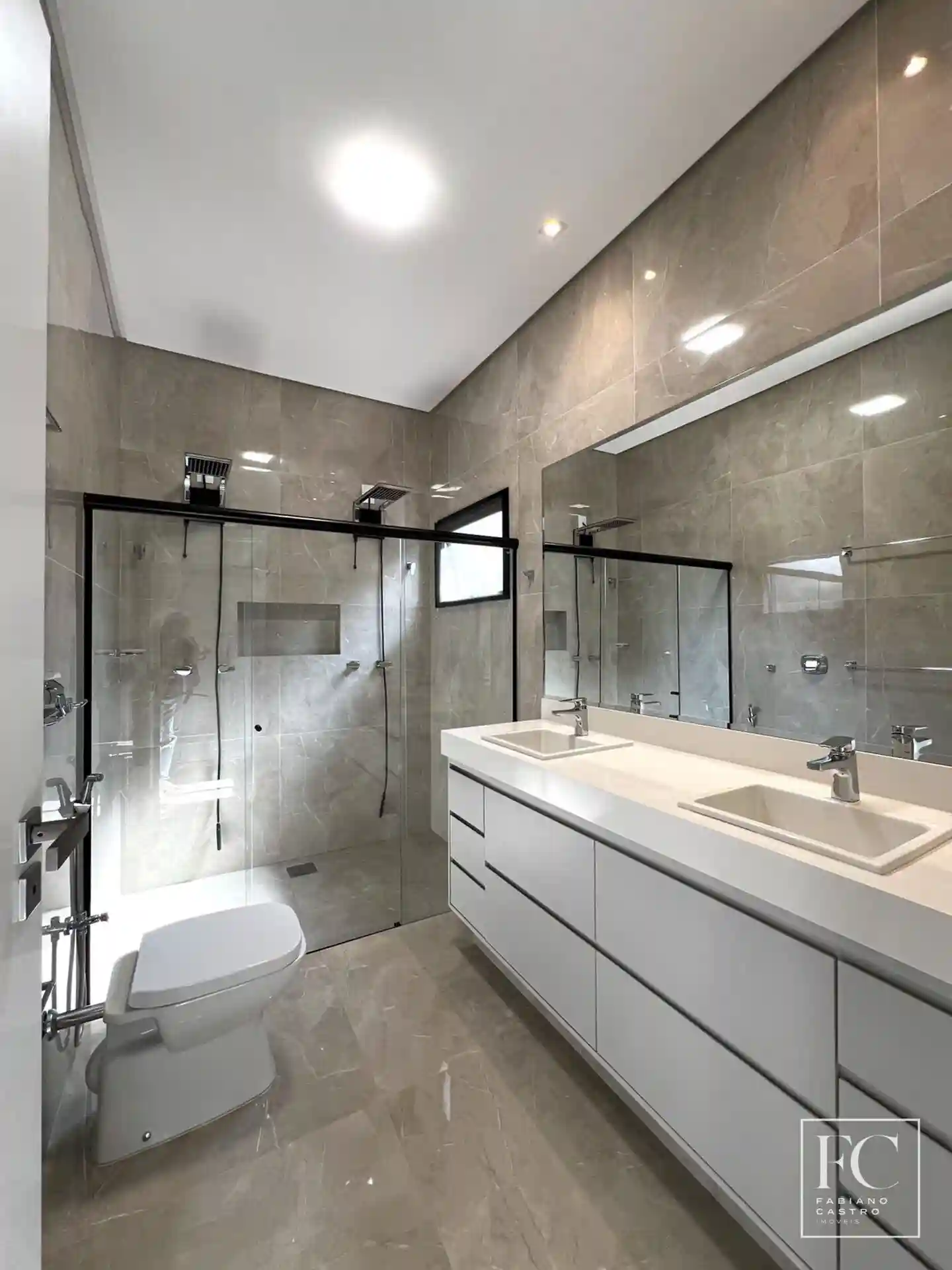 Casa de Condomínio com 3 quartos à venda, 224m² — foto 31 de 38