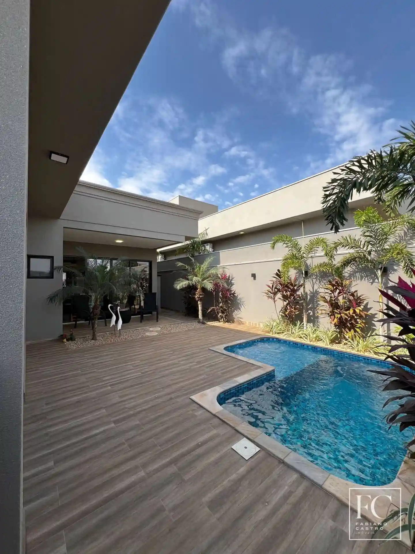 Casa de Condomínio com 3 quartos à venda, 224m² — foto 21 de 38