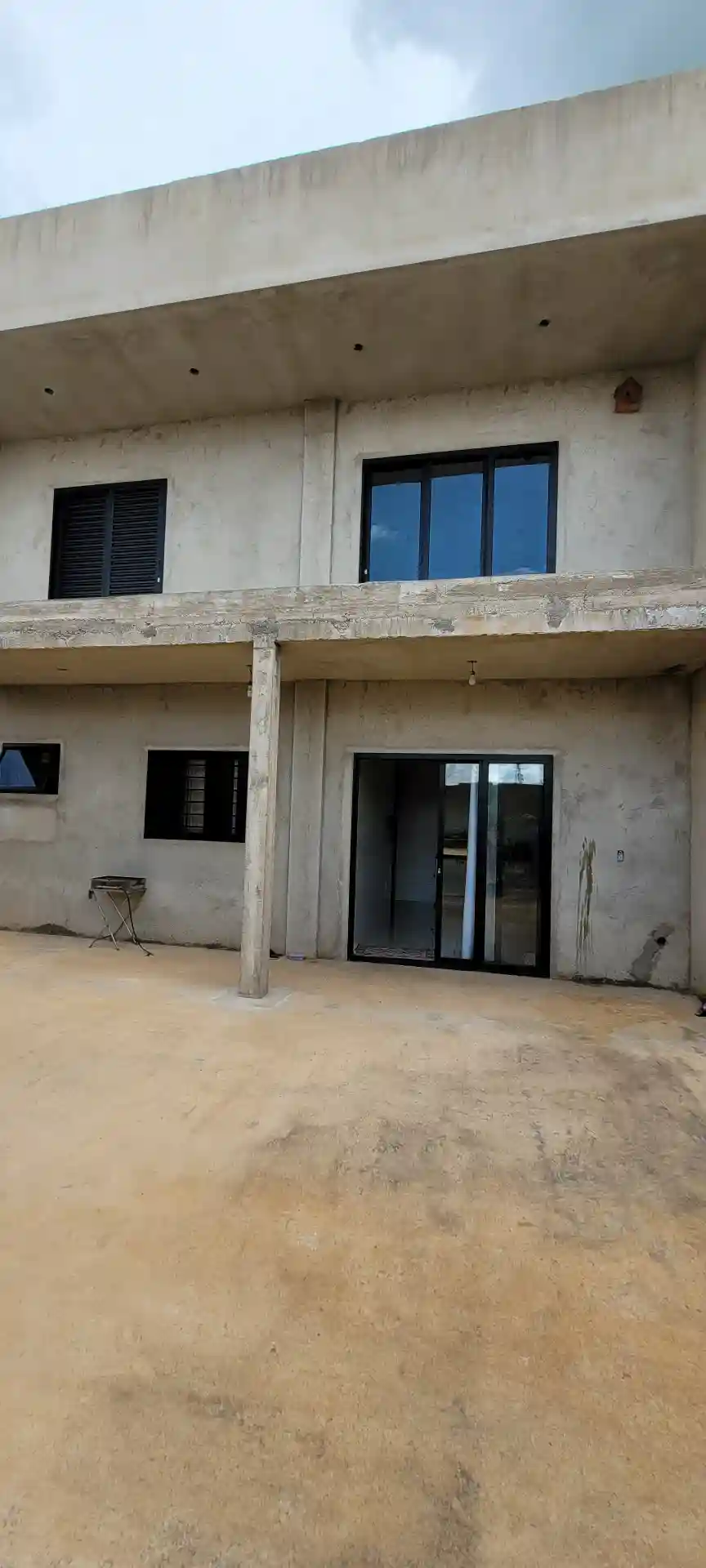 Sobrado com 2 quartos à venda, 210m² — foto 1 de 13