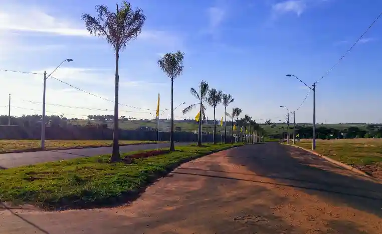 Terreno / Lote / Condomínio  à venda, 253m² — foto 3 de 5