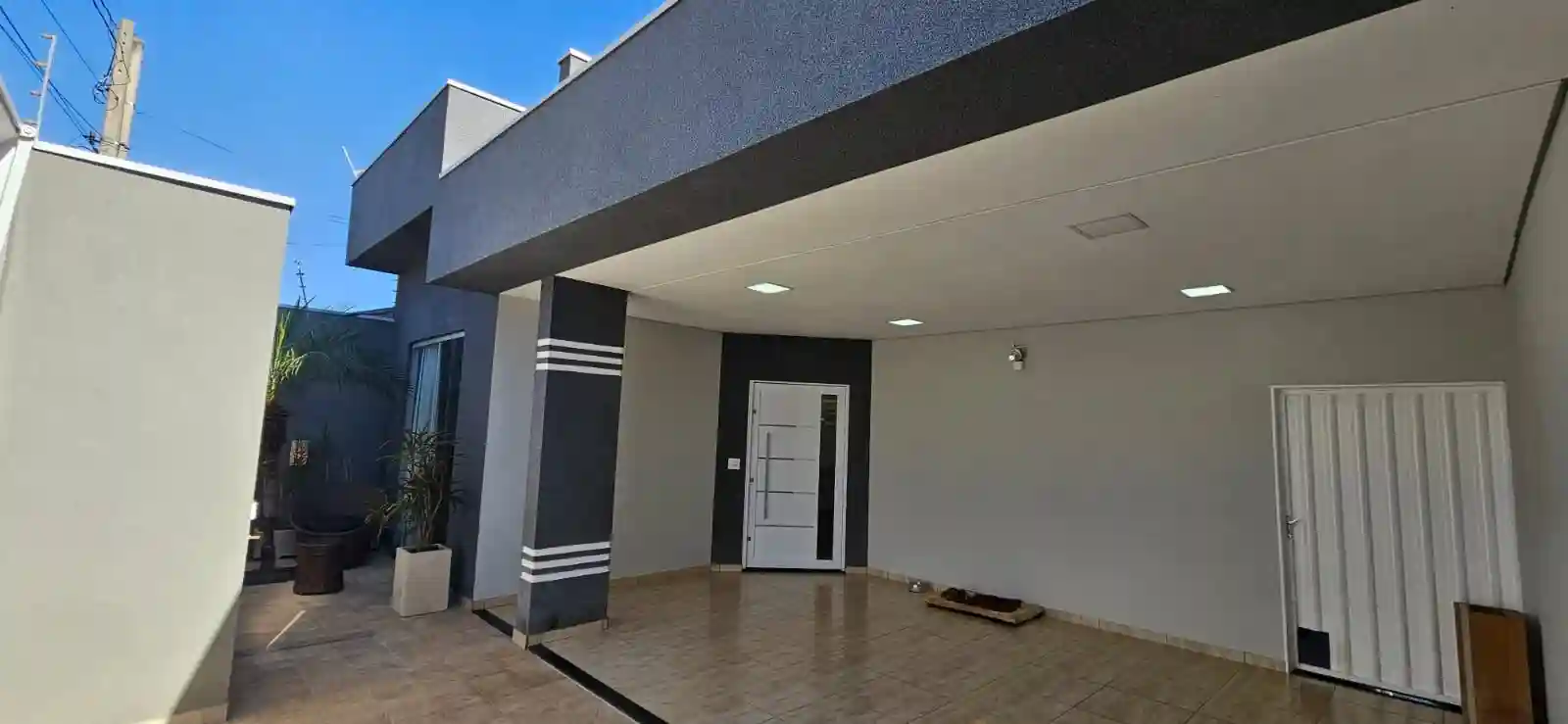 Casa com 3 quartos à venda, 160m² — foto 1 de 22