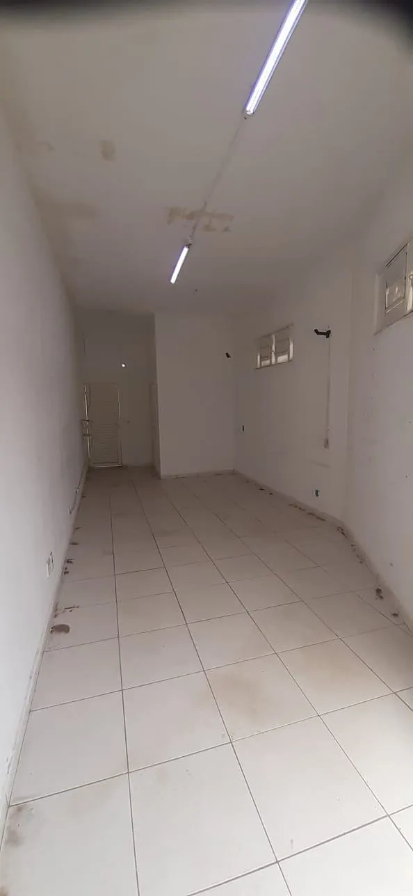 Loja / Salão / Ponto Comercial para aluguel, 45m² — foto 2 de 6