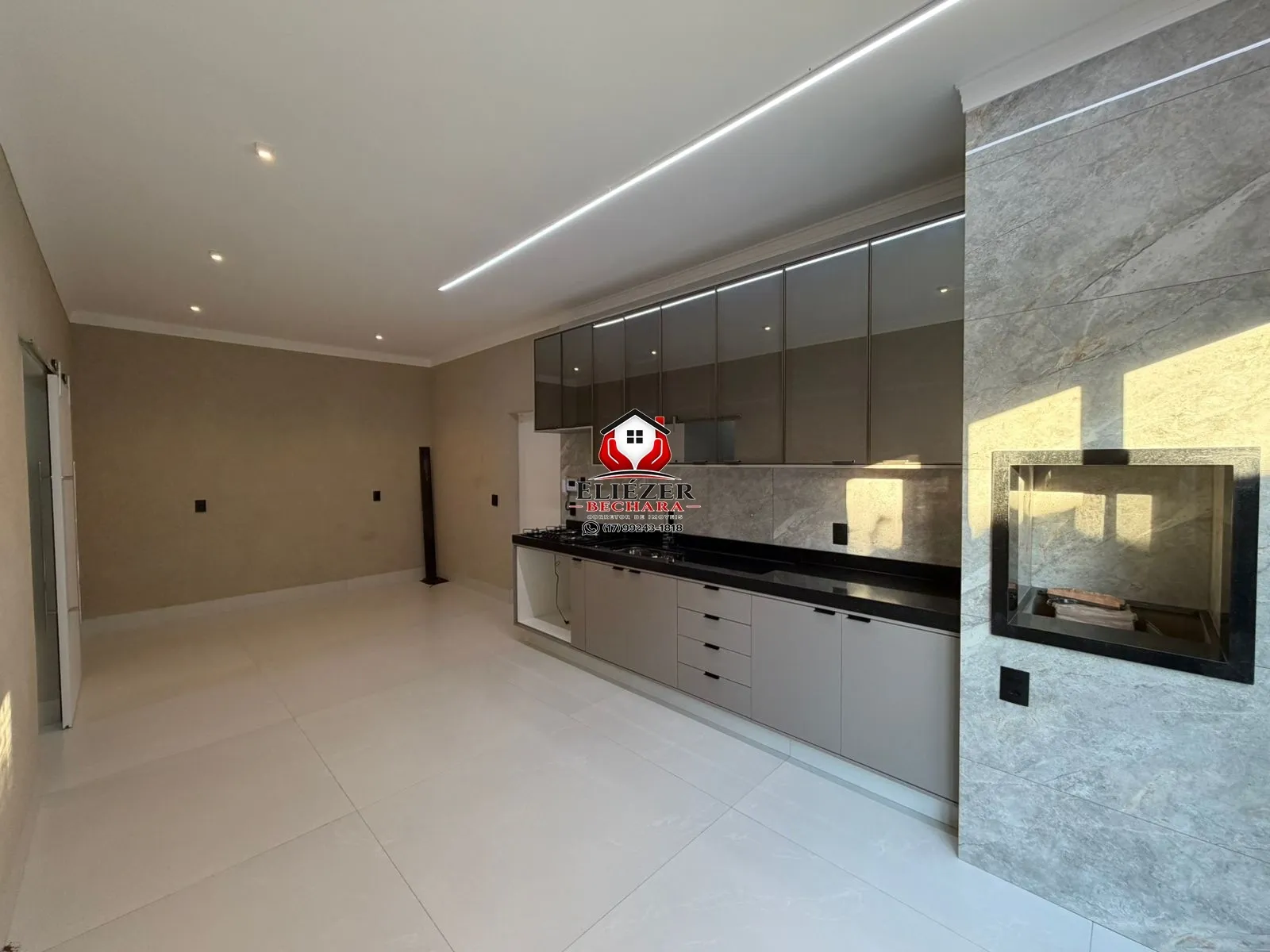 Casa com 3 quartos à venda, 135m² — foto 3 de 14