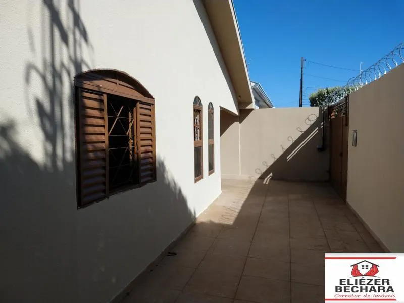 Casa à venda — foto 4 de 4