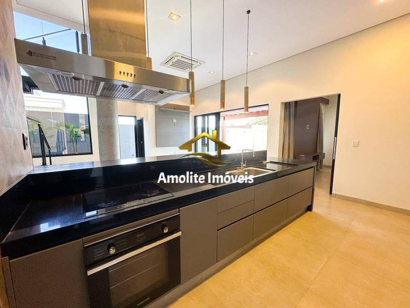Casa de Condomínio com 3 quartos à venda, 265m² — foto 12 de 19