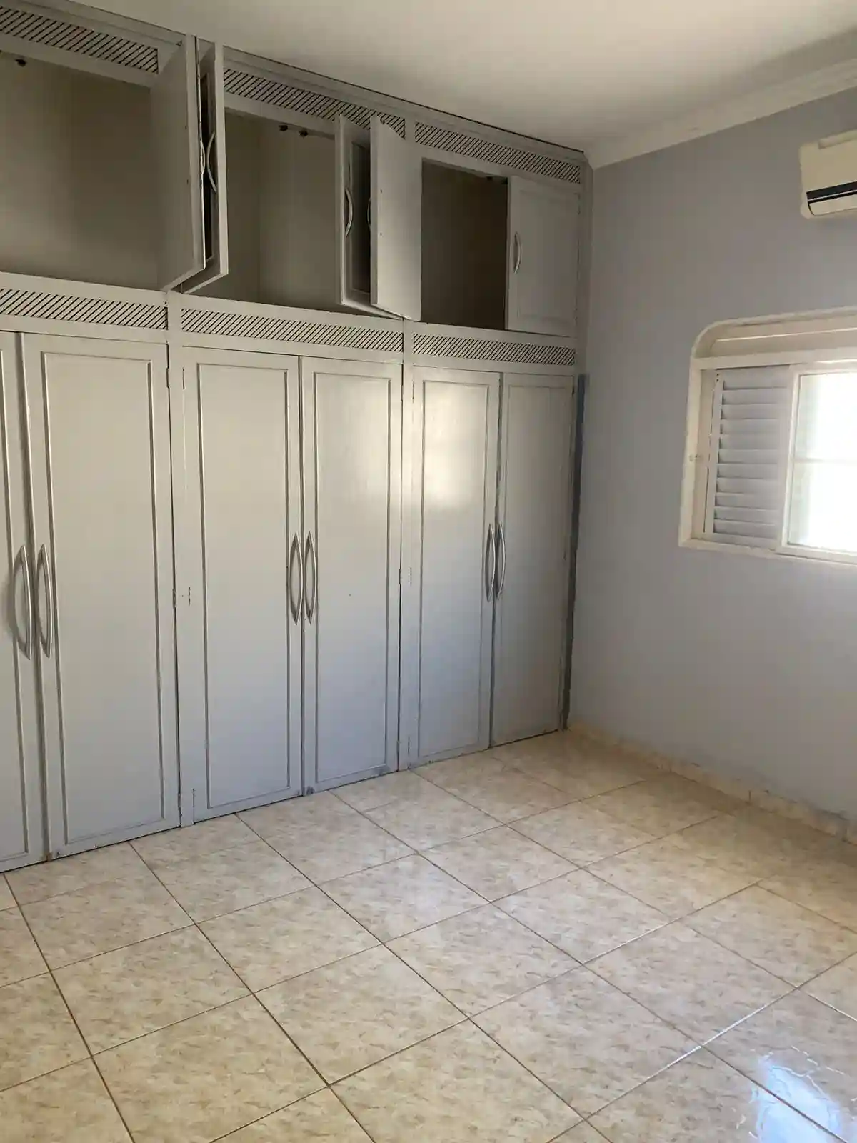 Casa com 4 quartos à venda, 225m² — foto 9 de 16