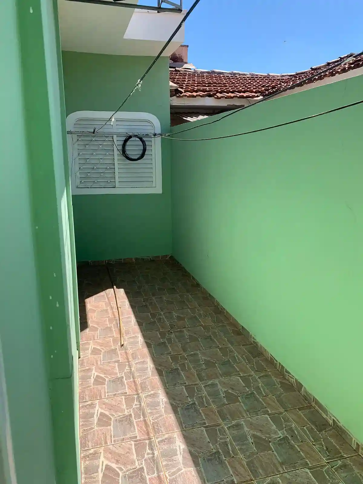 Casa com 4 quartos à venda, 225m² — foto 2 de 16