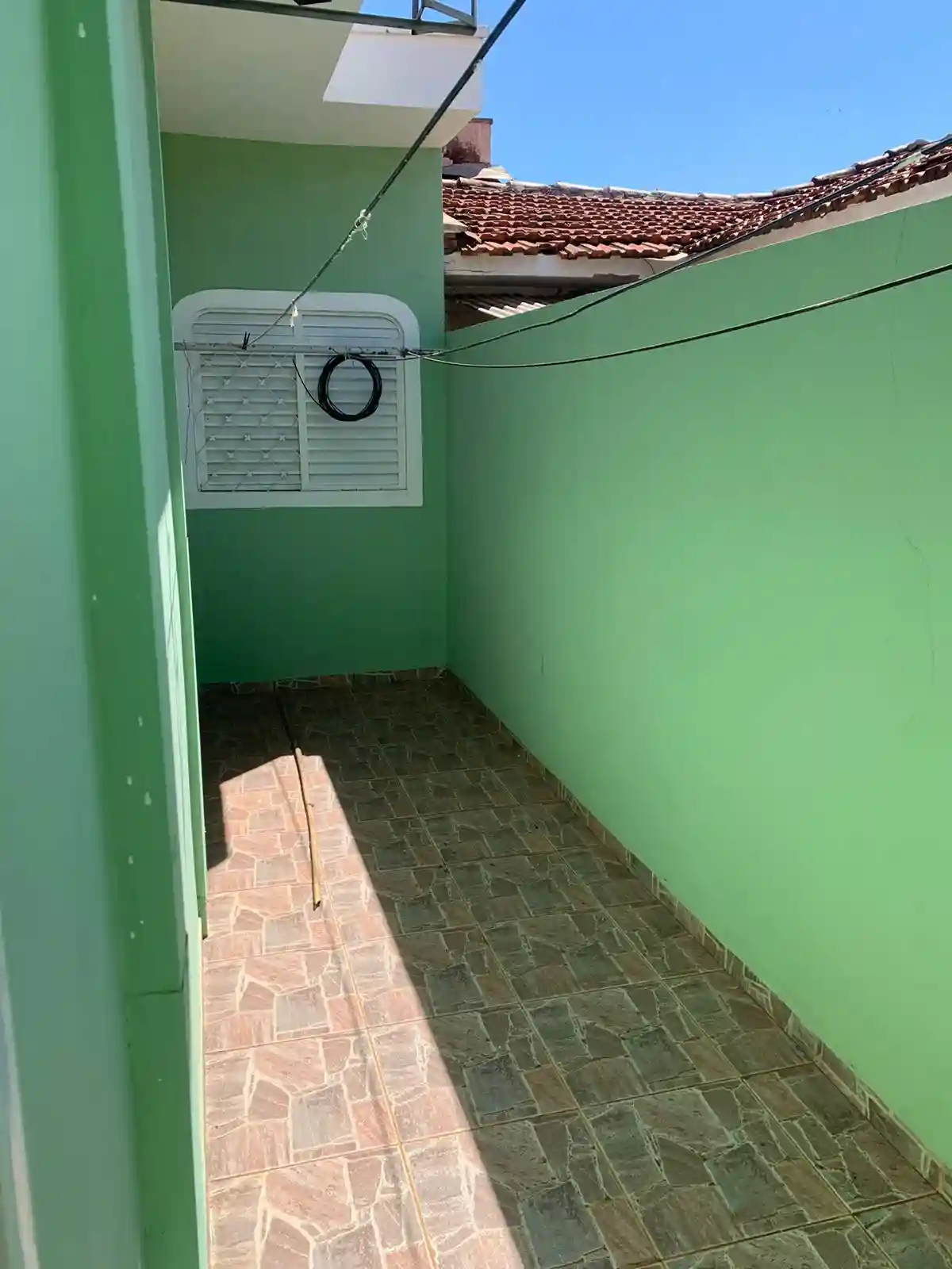 Casa com 4 quartos à venda, 225m² — foto 3 de 16