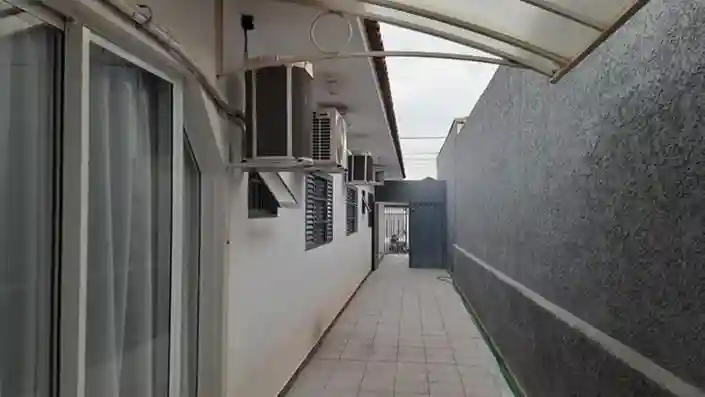 Casa com 3 quartos à venda, 273m² — foto 29 de 36