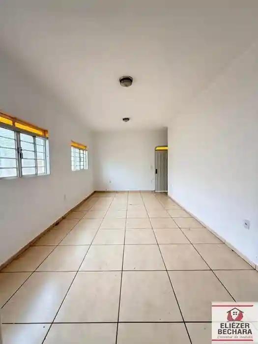 Casa com 3 quartos à venda, 158m² — foto 2 de 24
