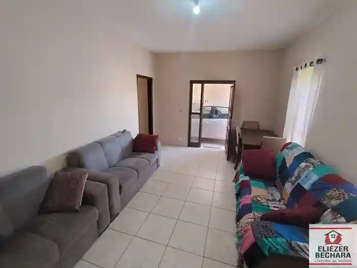 Casa com 3 quartos à venda, 170m² — foto 3 de 40