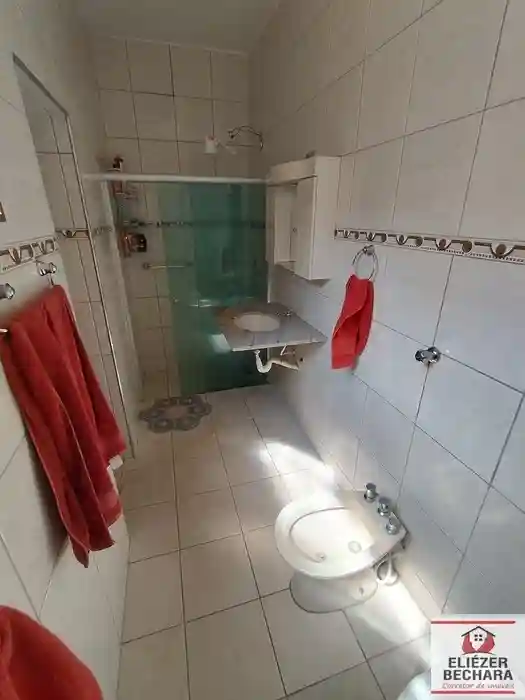 Casa com 3 quartos à venda, 170m² — foto 33 de 40