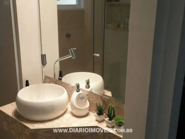 Apartamento à venda — foto 2 de 2