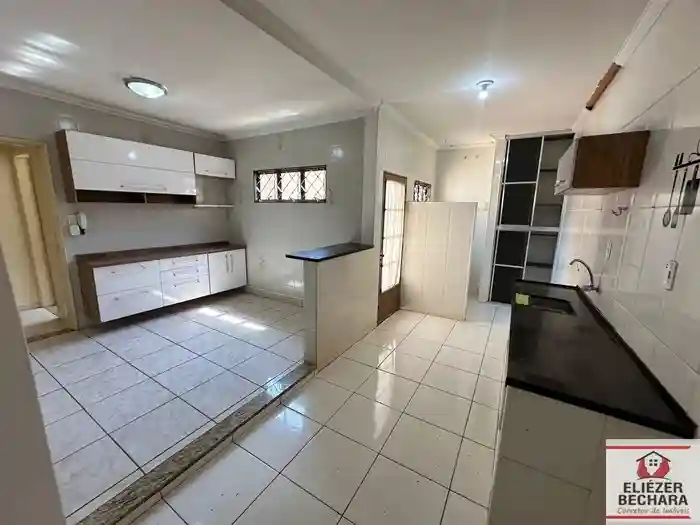 Casa com 3 quartos à venda, 100m² — foto 1 de 20