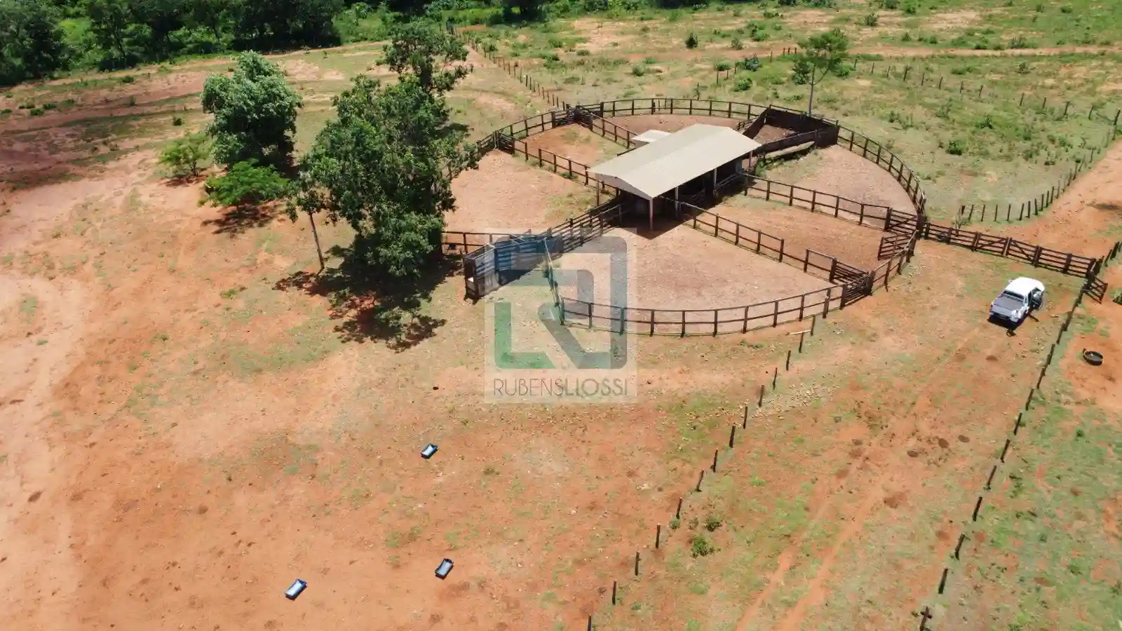 Fazenda / Sítio / Chácara  à venda, 13500000m² — foto 1 de 12