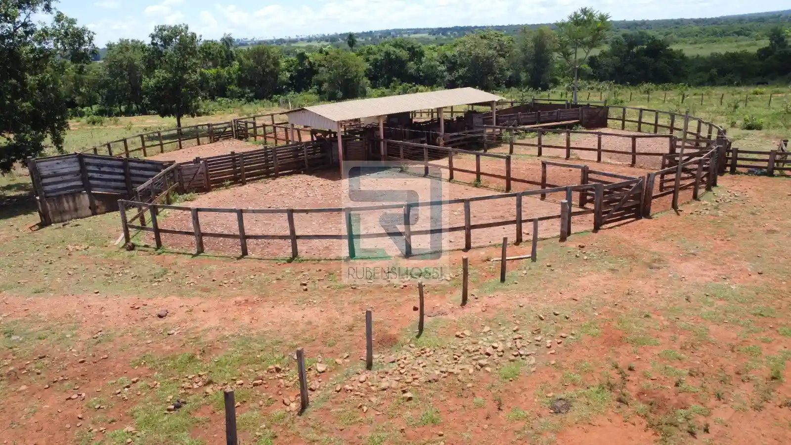 Fazenda / Sítio / Chácara  à venda, 13500000m² — foto 3 de 12