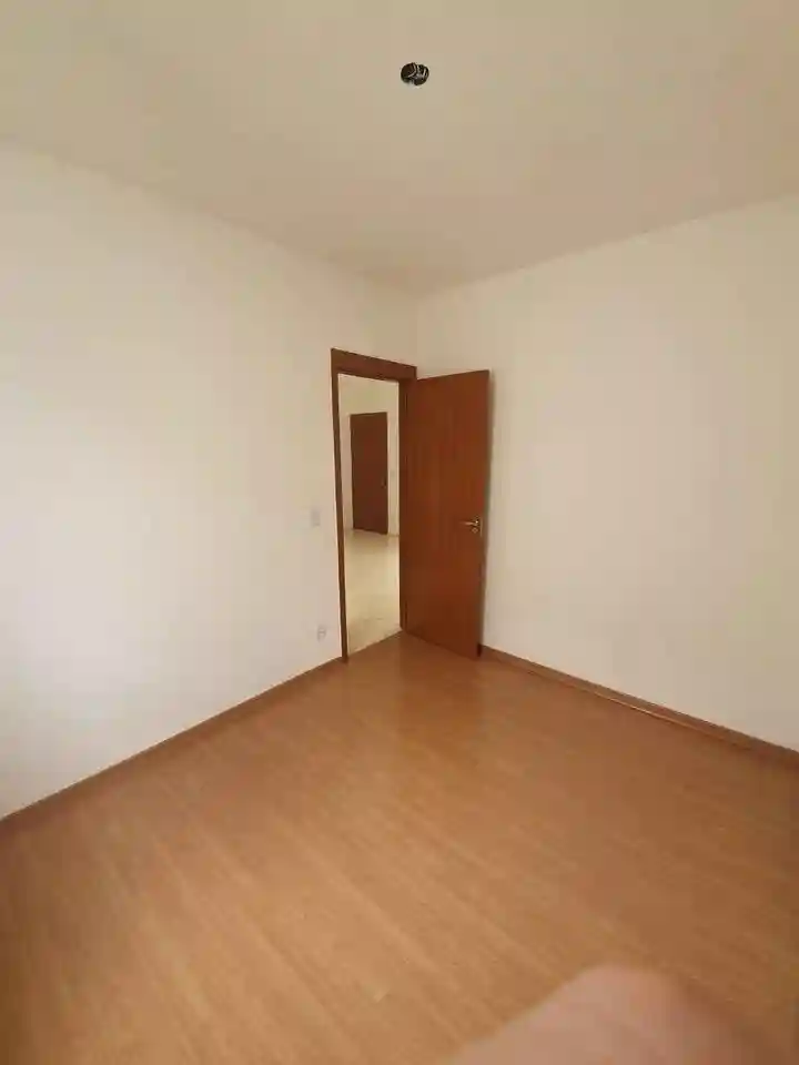 Apartamento com 2 quartos para aluguel, 50m² — foto 3 de 8