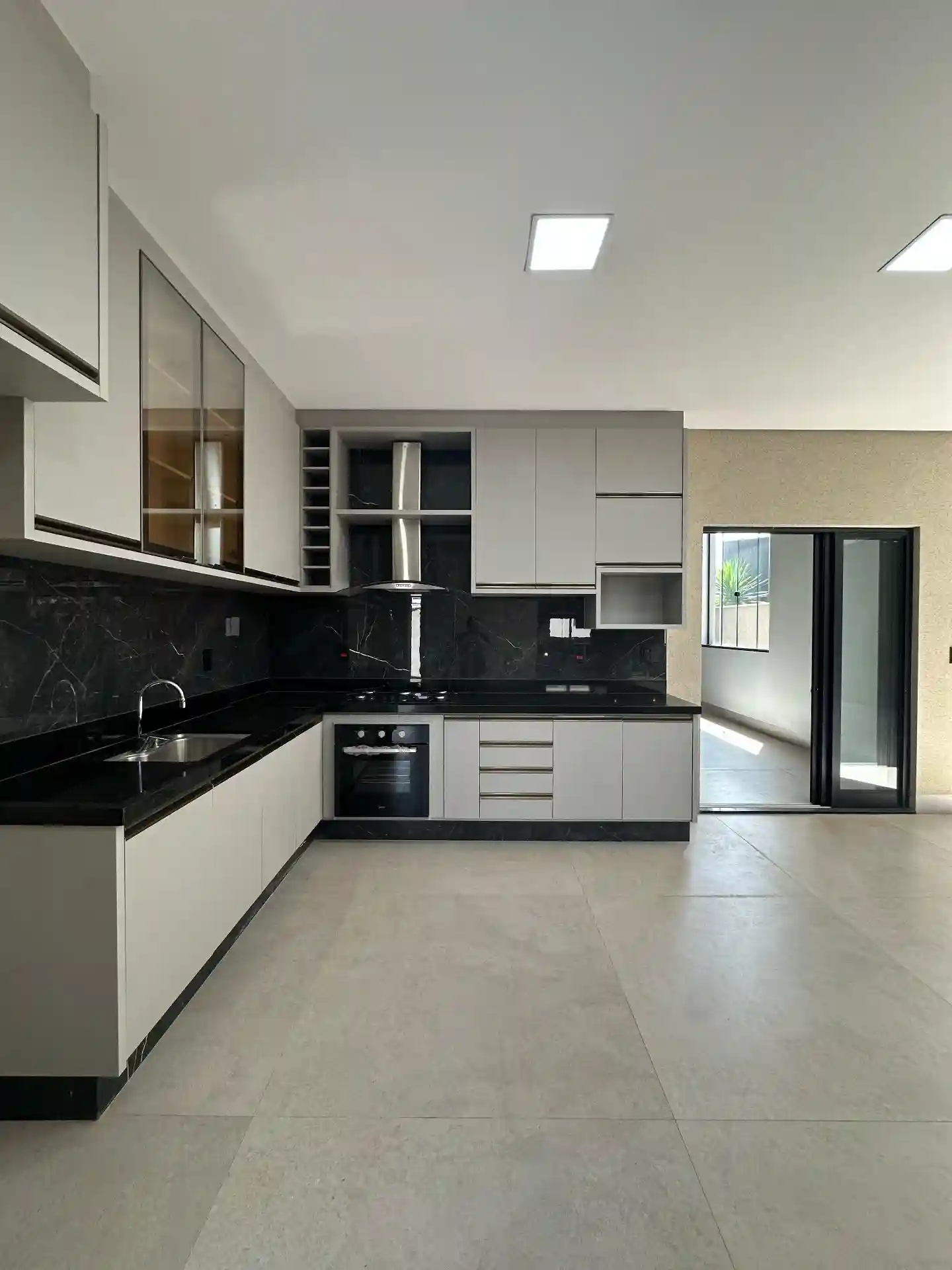 Casa de Condomínio com 3 quartos à venda, 405m² — foto 9 de 31