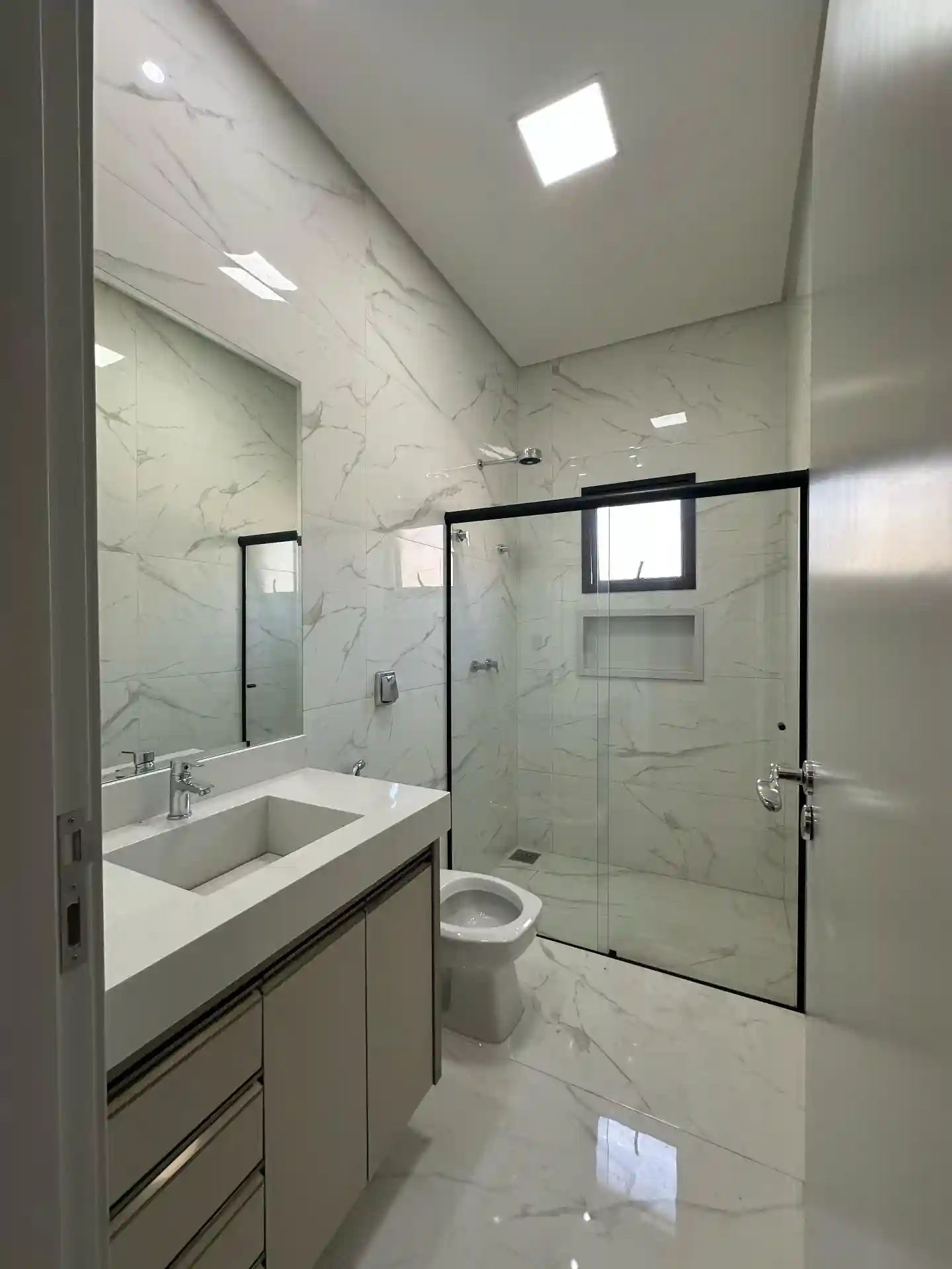 Casa de Condomínio com 3 quartos à venda, 405m² — foto 4 de 31