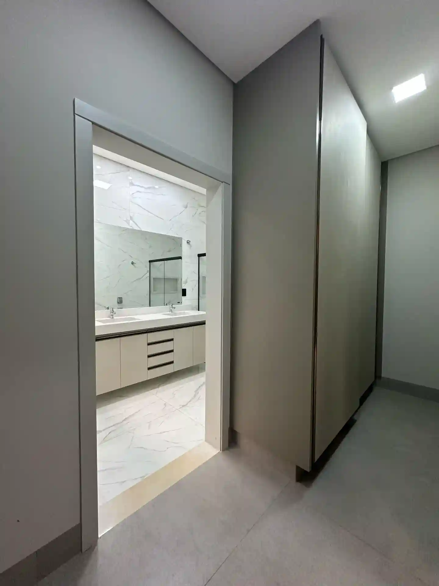 Casa de Condomínio com 3 quartos à venda, 405m² — foto 8 de 31