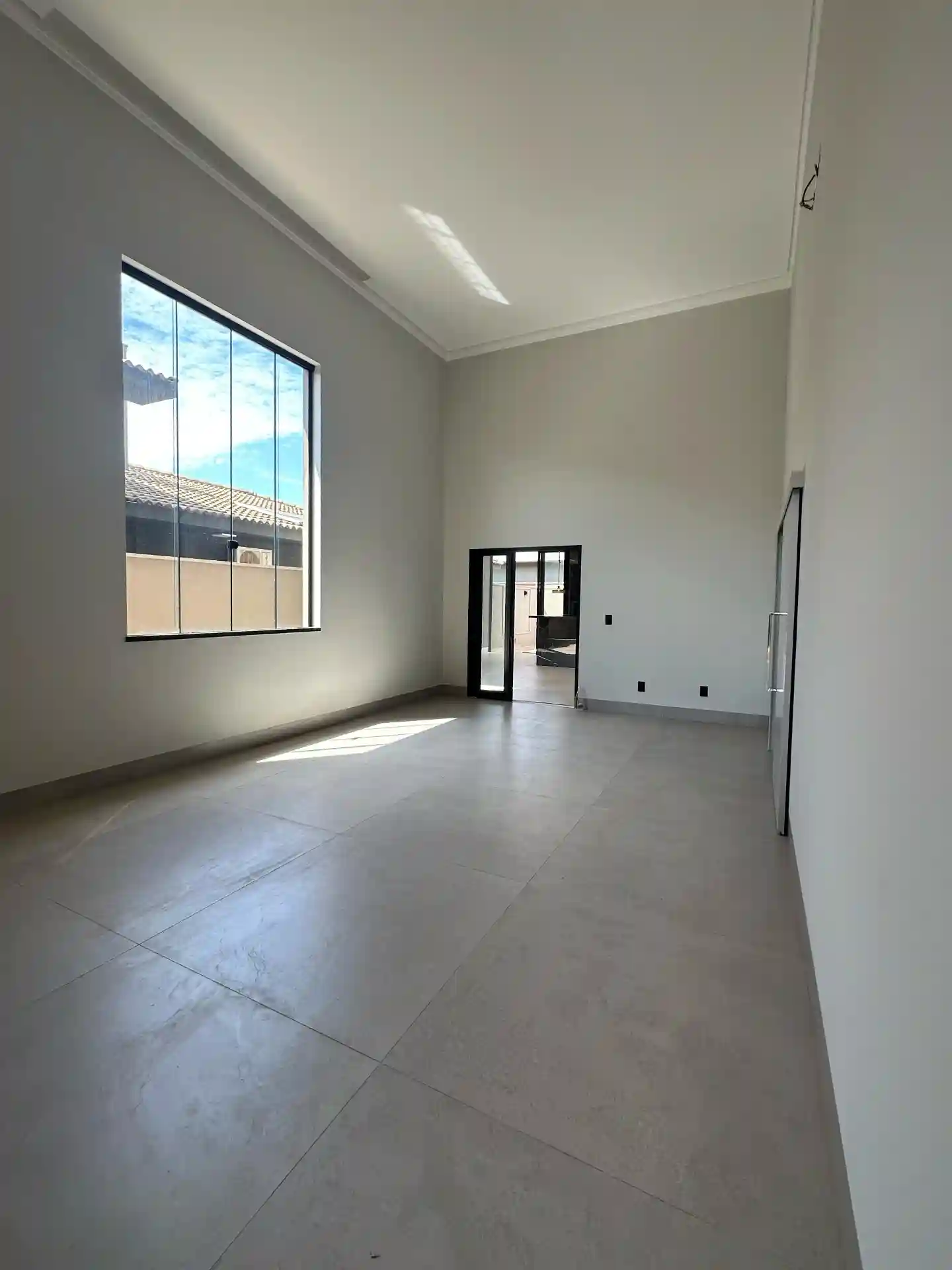 Casa de Condomínio com 3 quartos à venda, 405m² — foto 3 de 31
