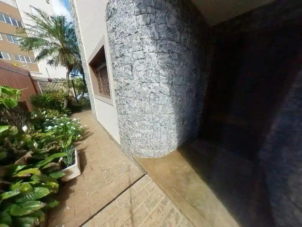 Casa com 4 quartos à venda, 490m² — foto 3 de 43
