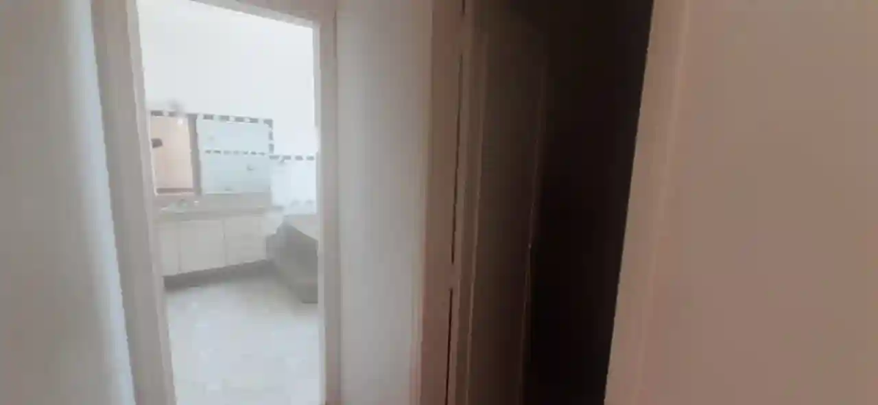 Casa de Condomínio com 3 quartos para aluguel, 250m² — foto 13 de 26