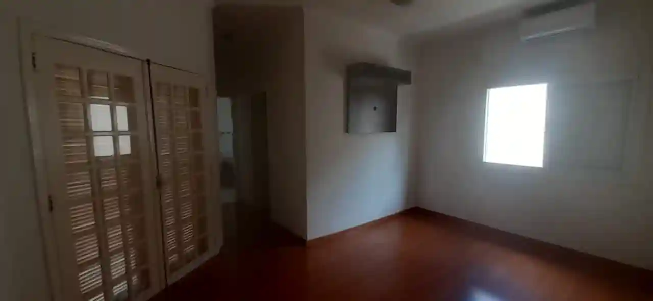 Casa de Condomínio com 3 quartos para aluguel, 250m² — foto 22 de 26